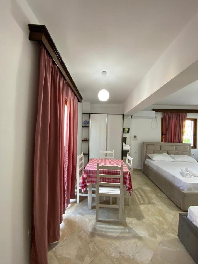 Dosti Apartment Ksamil Exteriör bild