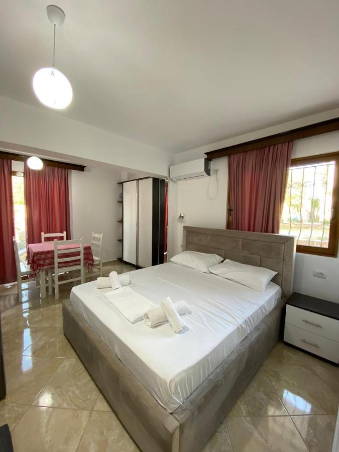 Dosti Apartment Ksamil Exteriör bild