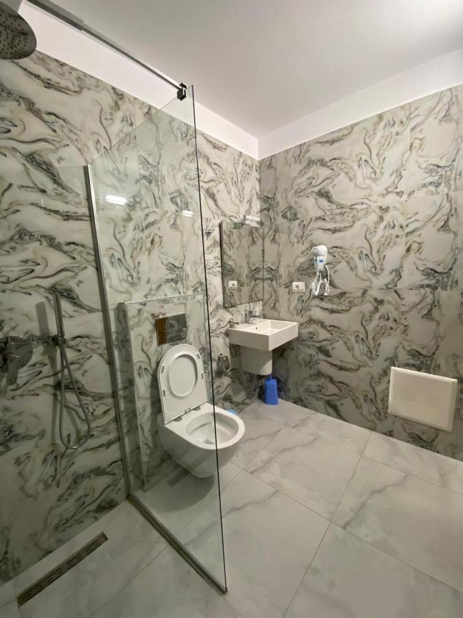 Dosti Apartment Ksamil Exteriör bild
