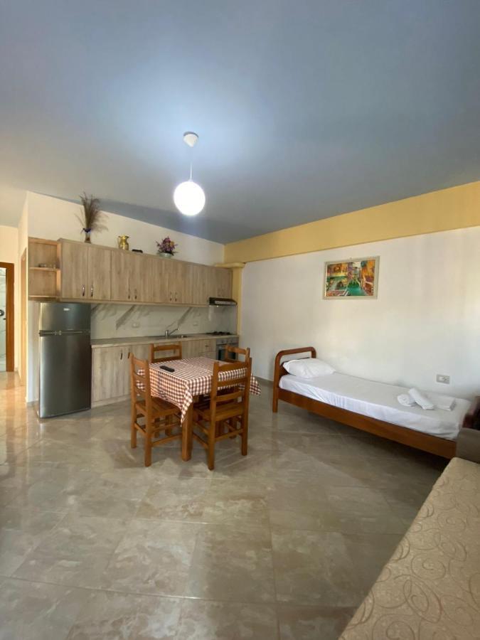 Dosti Apartment Ksamil Exteriör bild