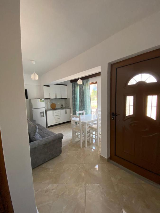 Dosti Apartment Ksamil Exteriör bild